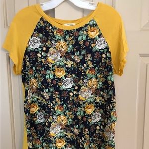 Floral top